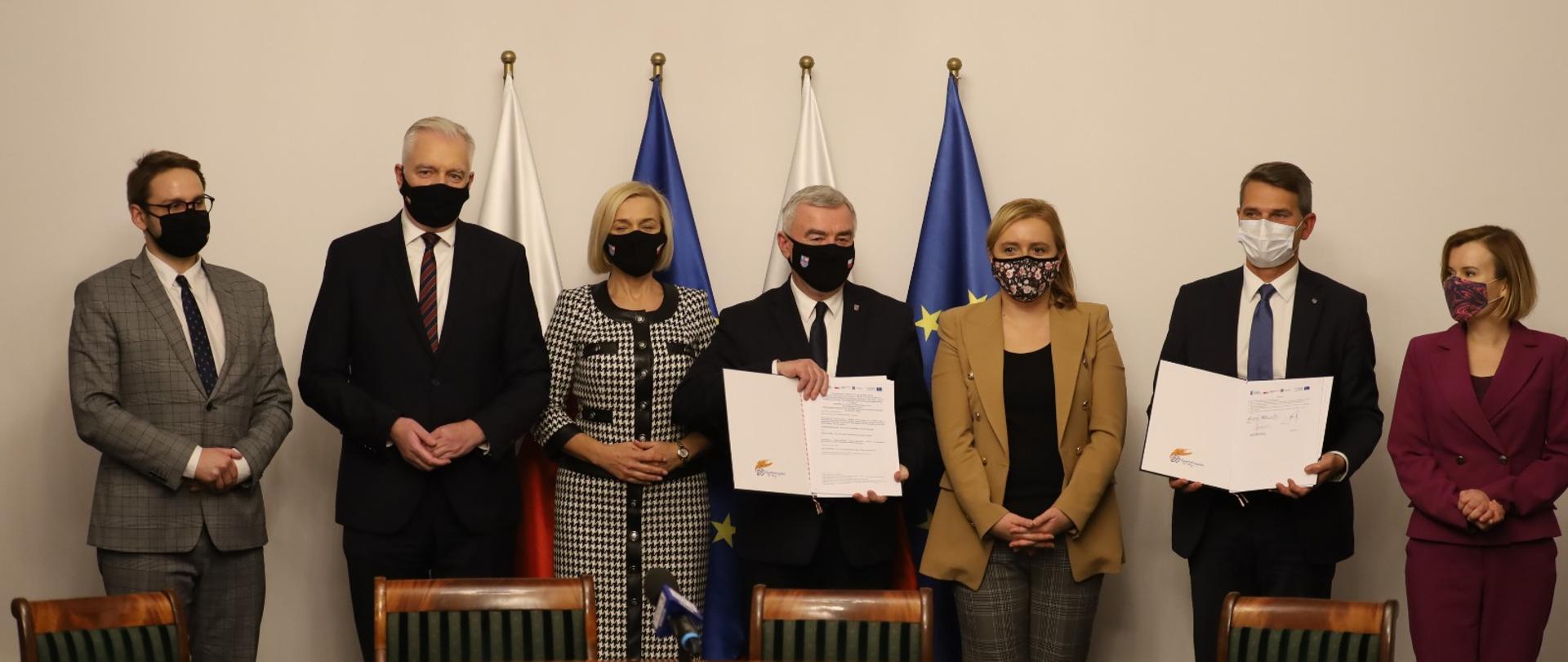 Akt powołania prof. Semaniaka na nowego prezesa GUM przez wicepremiera Jarosława Gowina.