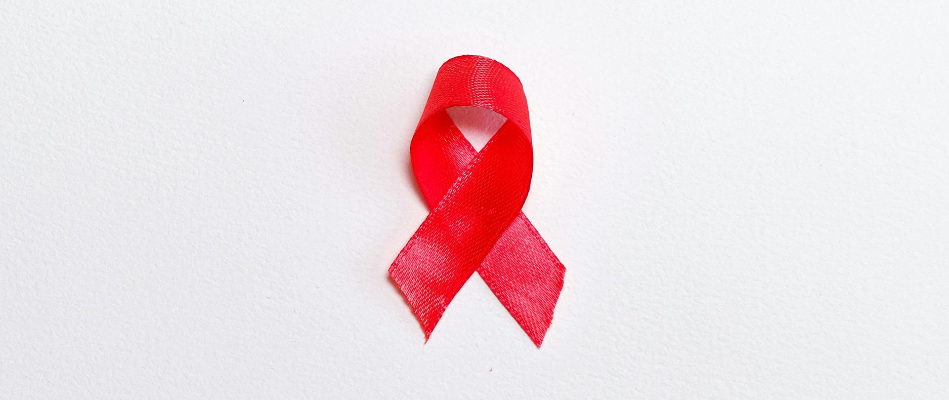 Czerwona Kokardka - symbol solidarności z osobami żyjącymi z HIV i AIDS