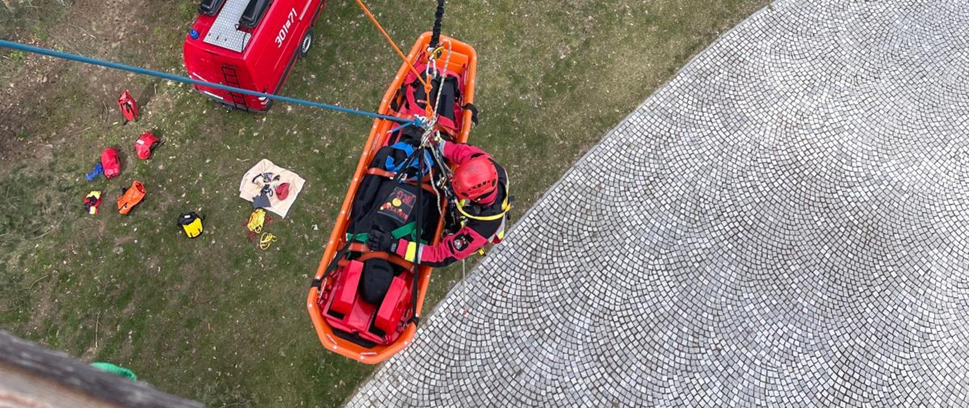 Specjalistyczna Grupa Ratownictwa Wysokościowego podczas ćwiczeń