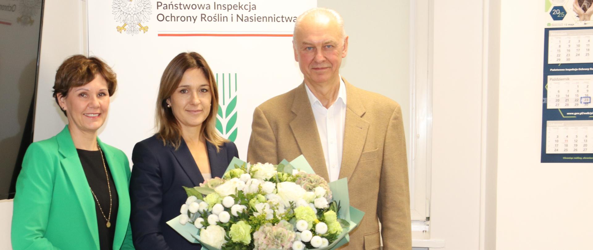 Uczestnicy spotkania: Dyrektor Generalna – Monika Rzepecka, Główny Inspektor Ochrony Roślin i Nasiennictwa - Magdalena Makowska, dotychczasowy Główny Inspektor Ochrony Roślin i Nasiennictwa - Andrzej Chodkowski