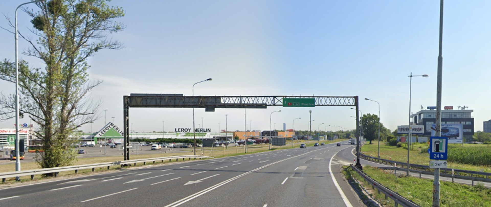 Na zdjęciu widać drogę krajową nr 5 w obrębie węzła Bielany Wrocławskie