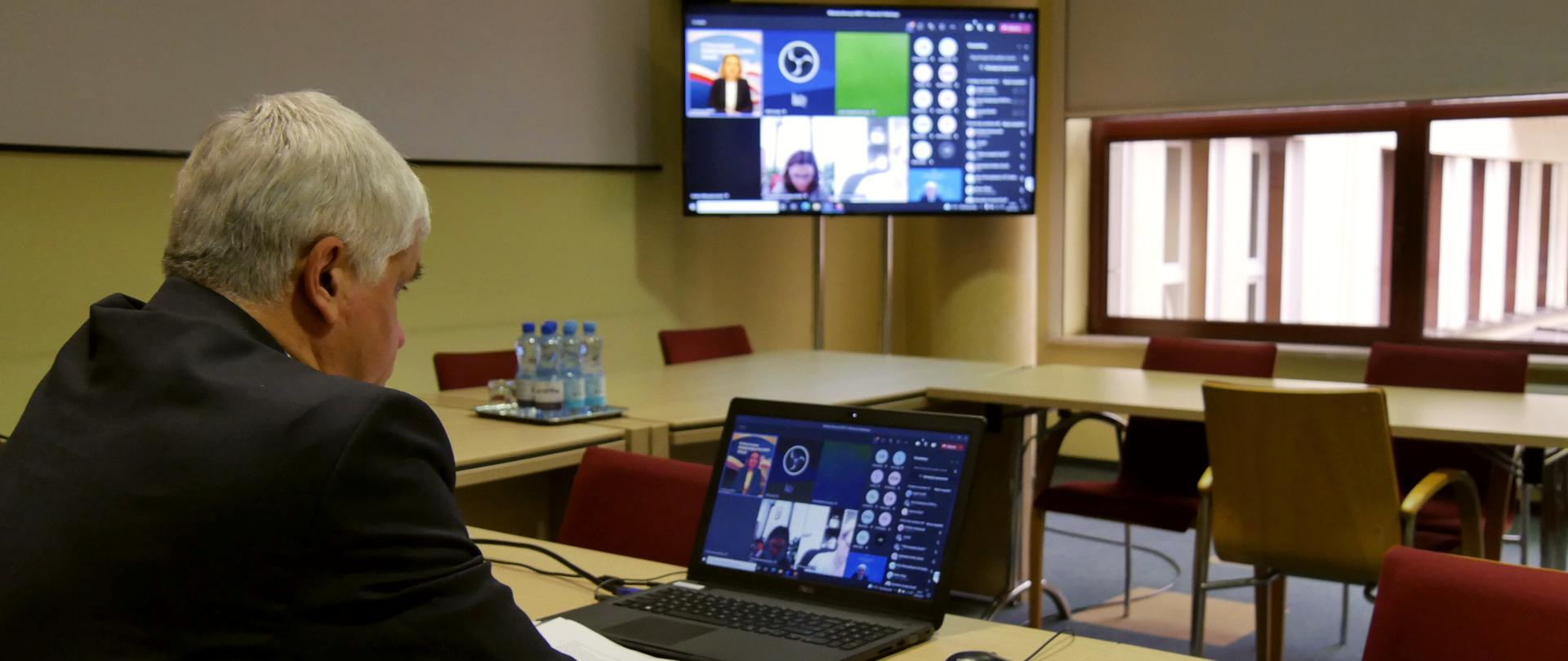 Konsultacje projektu Strategii Demograficznej 2040 z samorządowcami z województwa podlaskiego