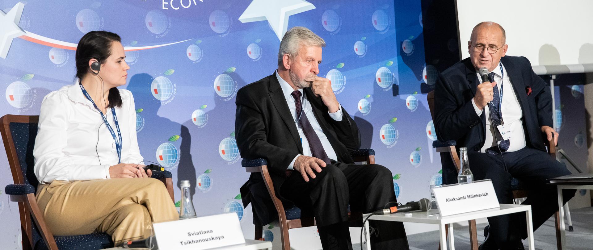 2020.09.09 Karpacz . Minister Zbigniew Rau . Forum Ekonomiczne Karpacz . Panel z udzialem Swiatlana Cichanouska .
Fot. Tymon Markowski / MSZ