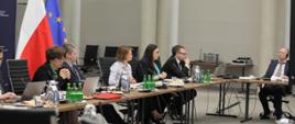 Umowa Partnerstwa – negocjacje z Komisją Europejską, uczestnicy na sali obrad 2