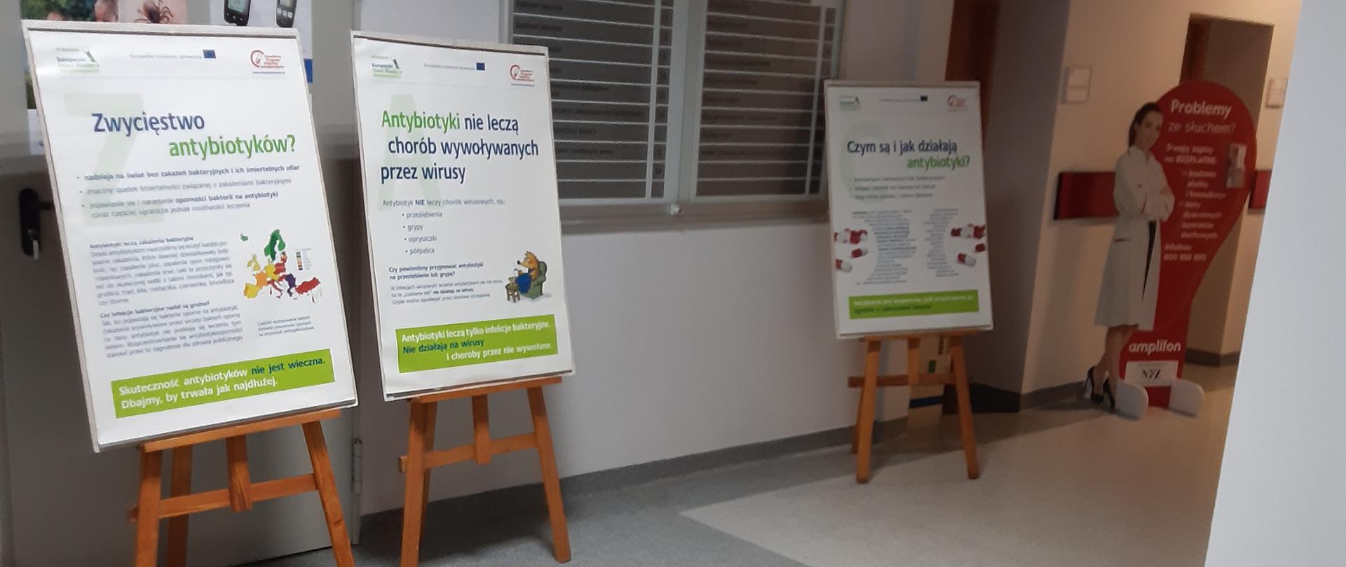 Na terenie przychodni Bracka Bobrek zorganizowano wystawę antybiotykową w ramach Europejskiego Dnia Wiedzy o Antybiotykach oraz Światowego Tygodnia Wiedzy o Antybiotykach