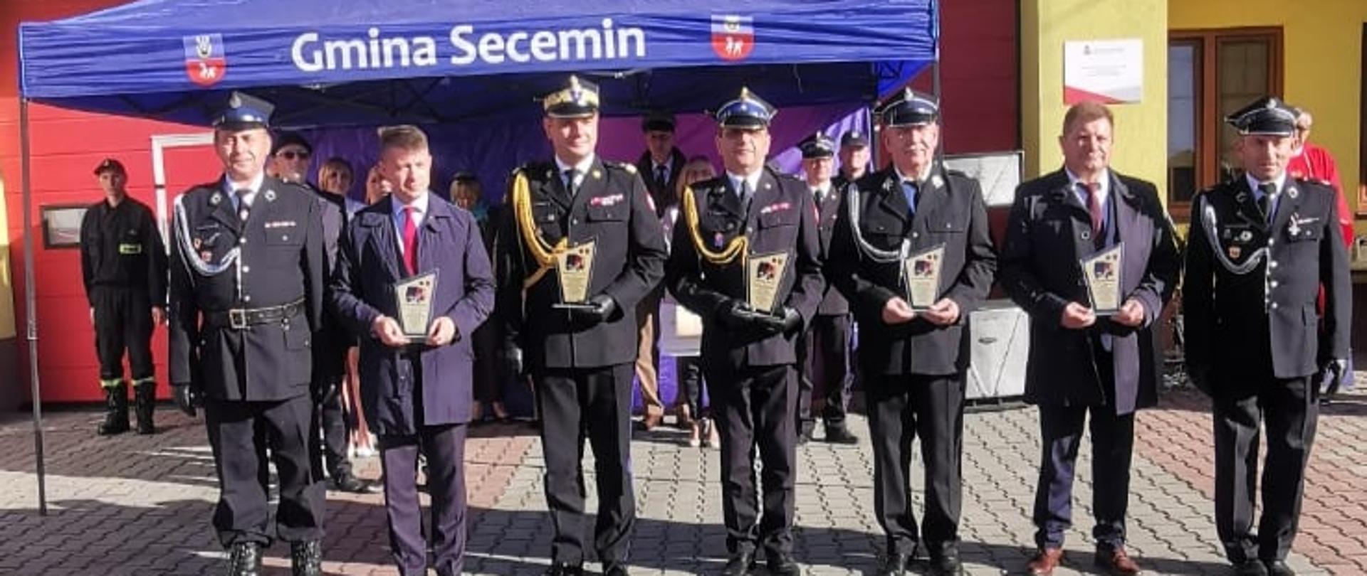 Przekazanie średniego samochodu ratowniczo-gaśniczego w OSP Secemin