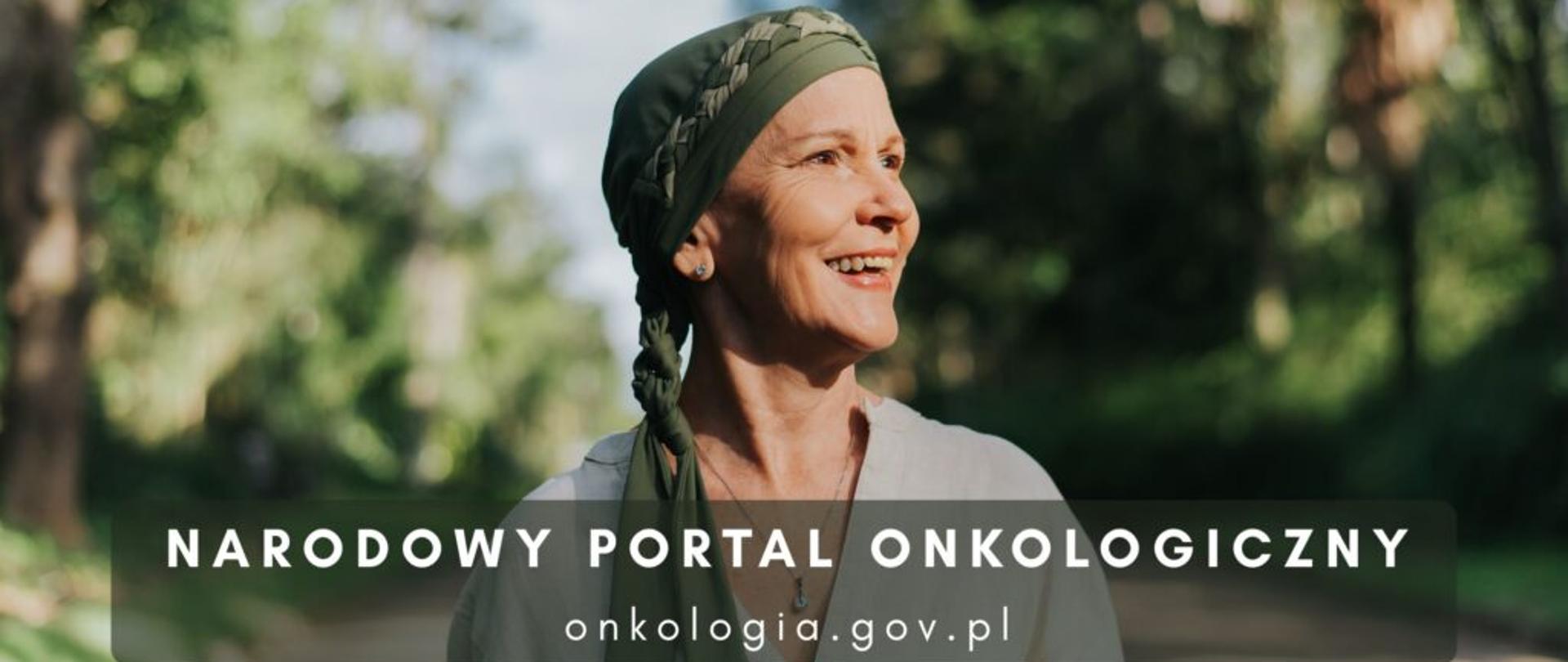 Grafika przedstawia zdjęcie kobiety w chuście