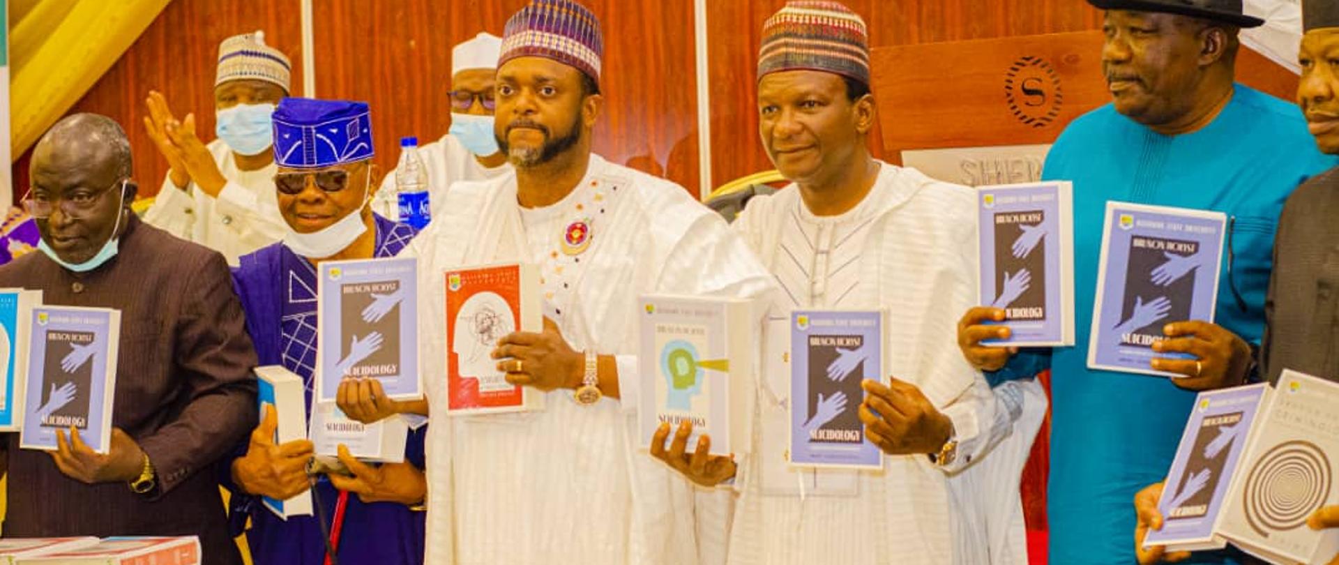 Books by professor Brunon Hołyst