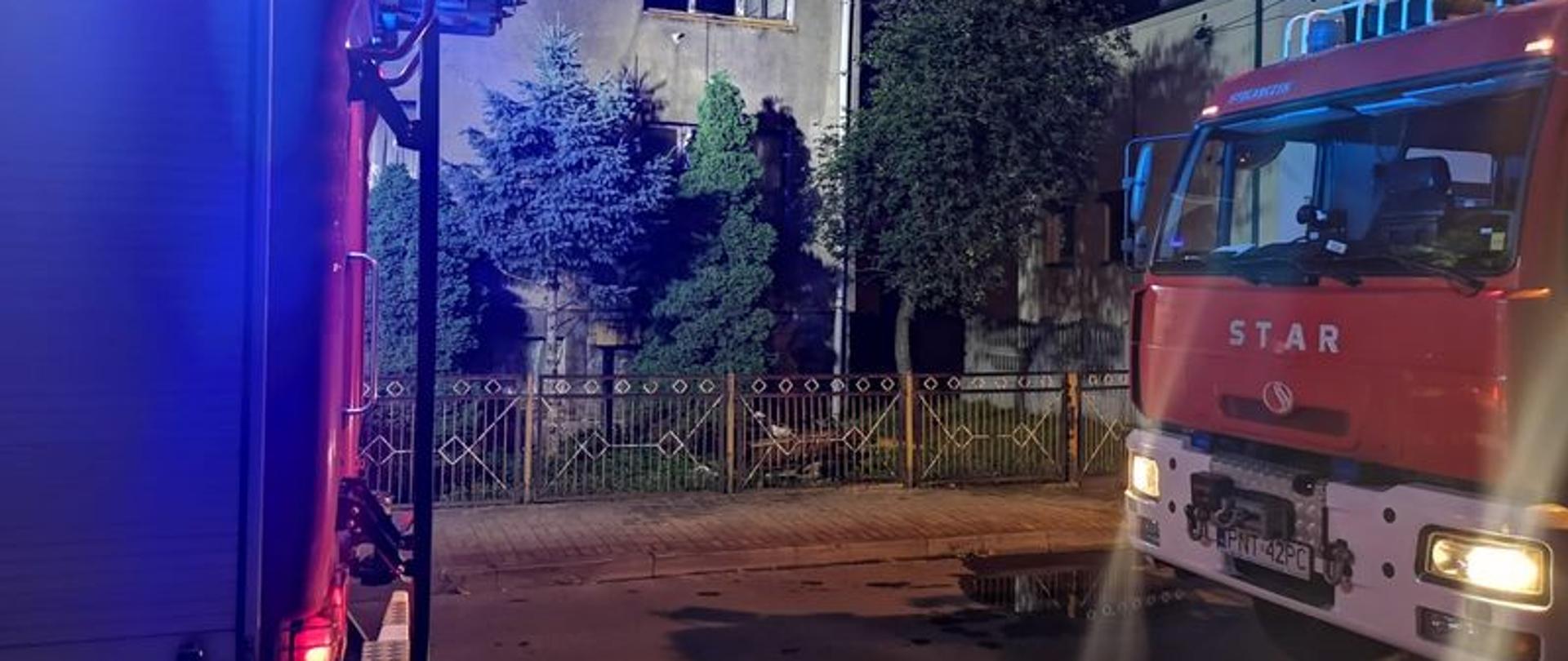 Przyjazd jednostek na ulicę Topolową