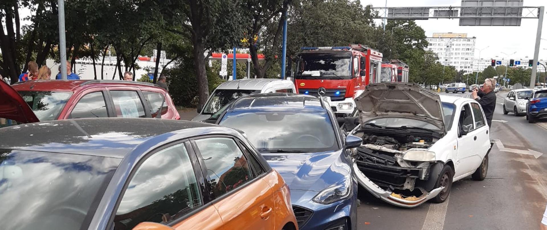 Karambol przy al. Piłsudskiego w Legnicy