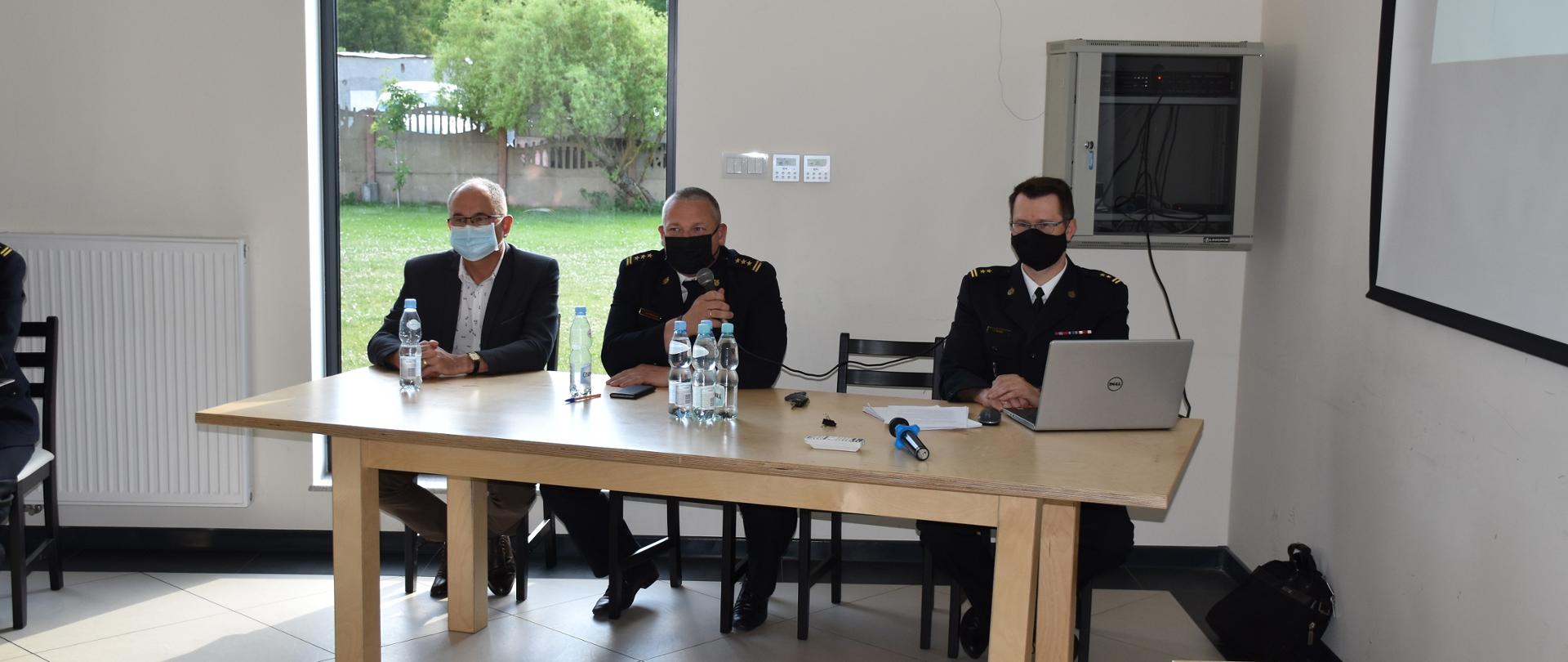 Prowadzący spotkanie 