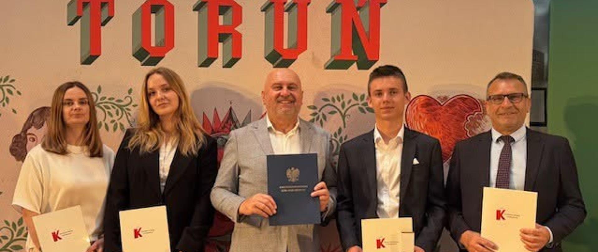 GALA LAUREATÓW I FINALISTÓW OLIMPIAD I KONKURSÓW