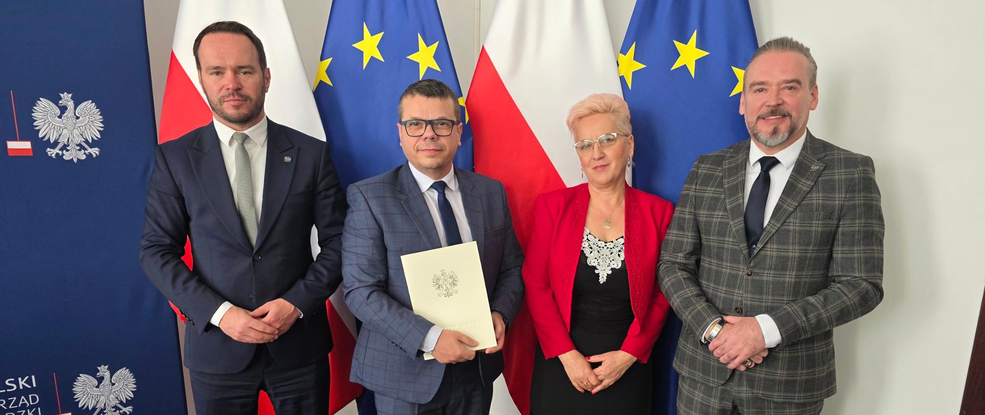 Razem Bezpieczniej - umowy podpisane
