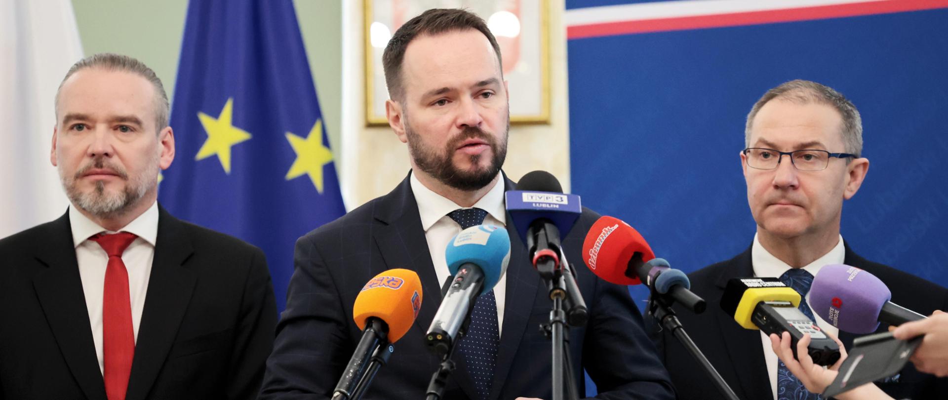 Sto dni wojewody lubelskiego Krzysztofa Komorskiego