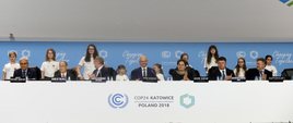 Minister środowiska Henryk Kowalczyk, wiceminister środowiska i prezydent COP24 Michał Kurtyka, sekretarz UNFCCC Patricia Espinosa i uczestnicy Dialogu Talanoa