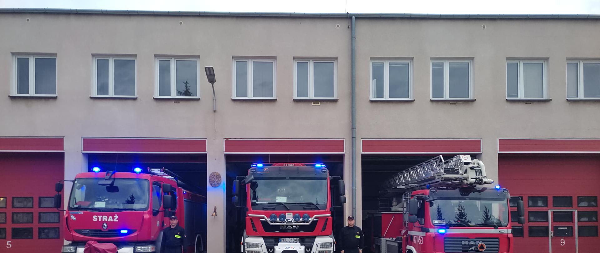 Hołd zmarłemu strażakowi z Komendy Miejskiej Państwowej Straży Pożarnej w Skierniewicach, 
