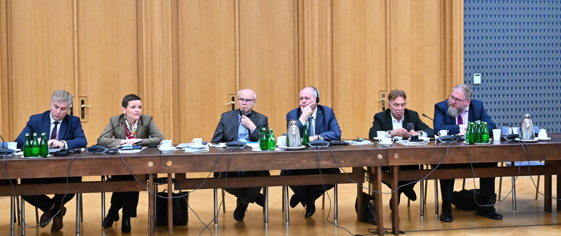 44. posiedzenie Międzynarodowej Rady Oświęcimskiej, źródło: www.auschwitz.org 