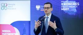 Premier Mateusz Morawiecki przemawia podczas II Kongresu Małych i Średnich Miast w Chełmie