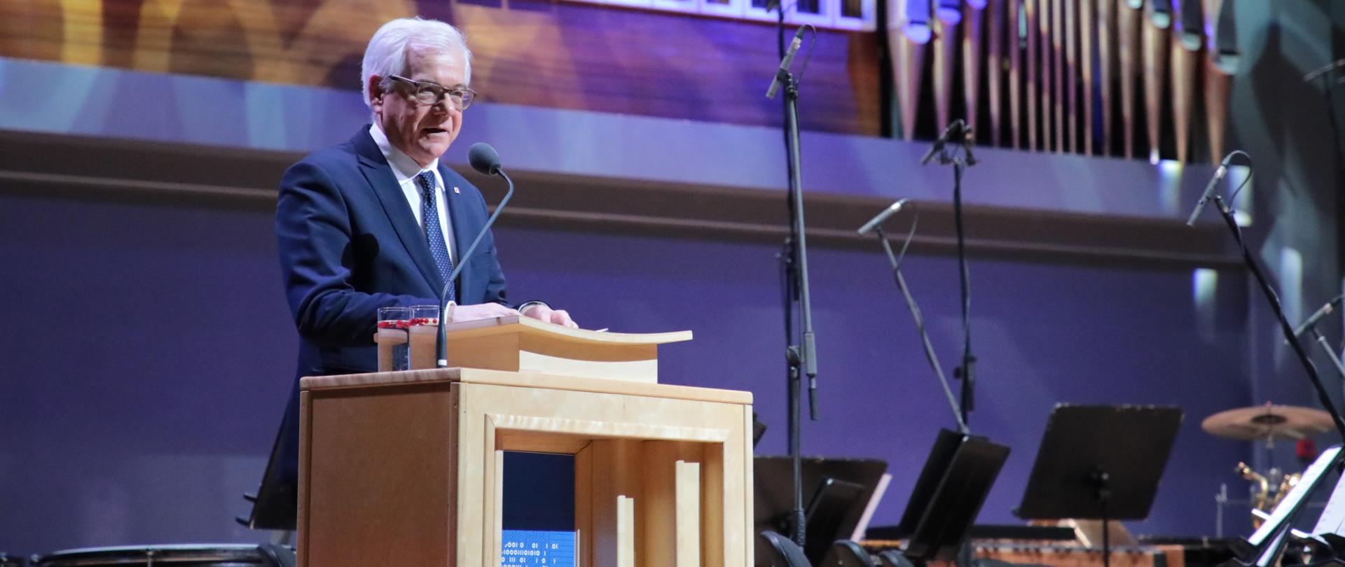 Minister Jacek Czaputowicz w Tartu 