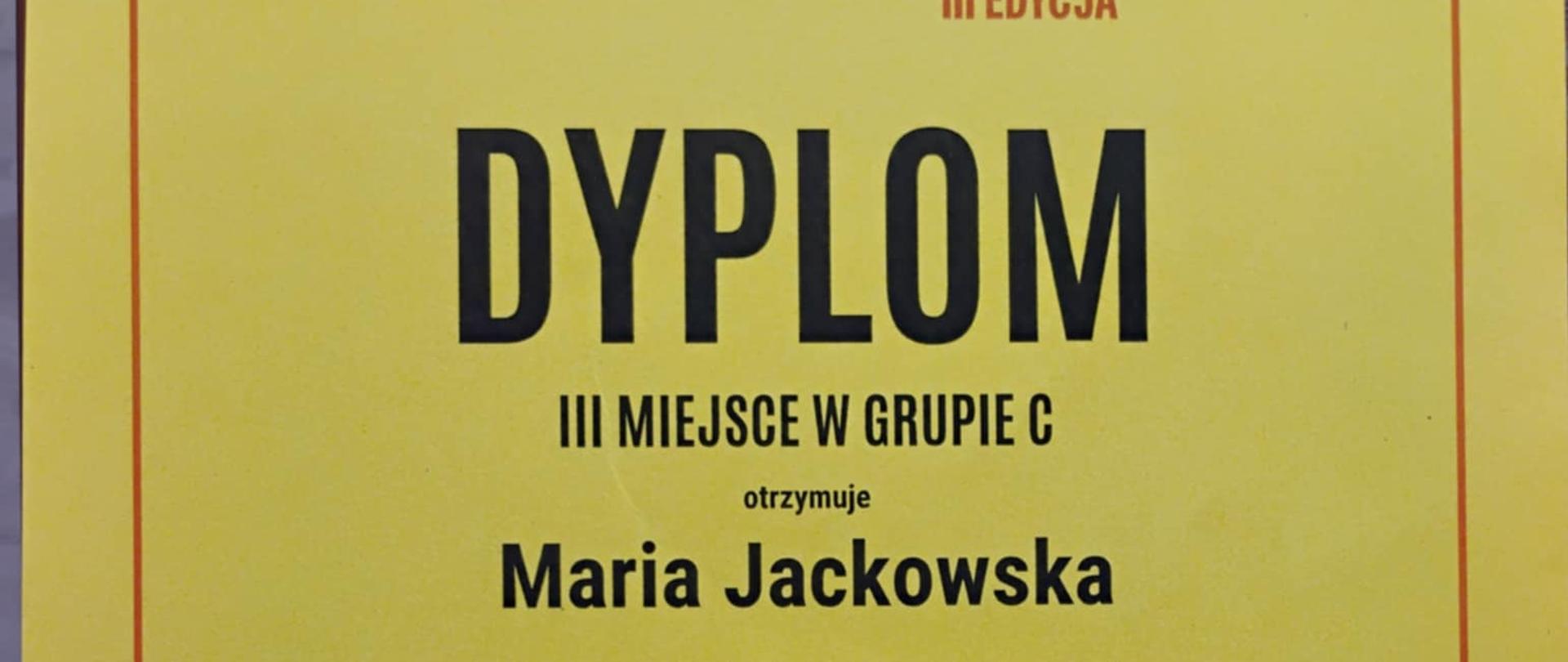 Na żółtym tle Dyplom III miejsce (w grupie C) w Ogólnopolskim Festiwalu i Konkursie Gitarowym „SONIDOS LATINOS” Edycja III w Działdowie.