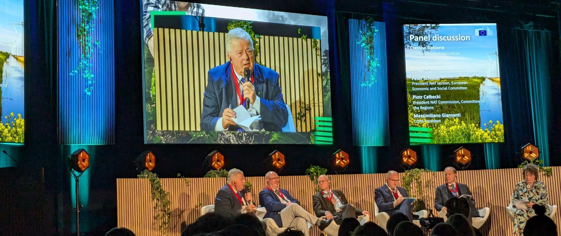 Minister_Czesław_Siekierskie_w_Brukseli