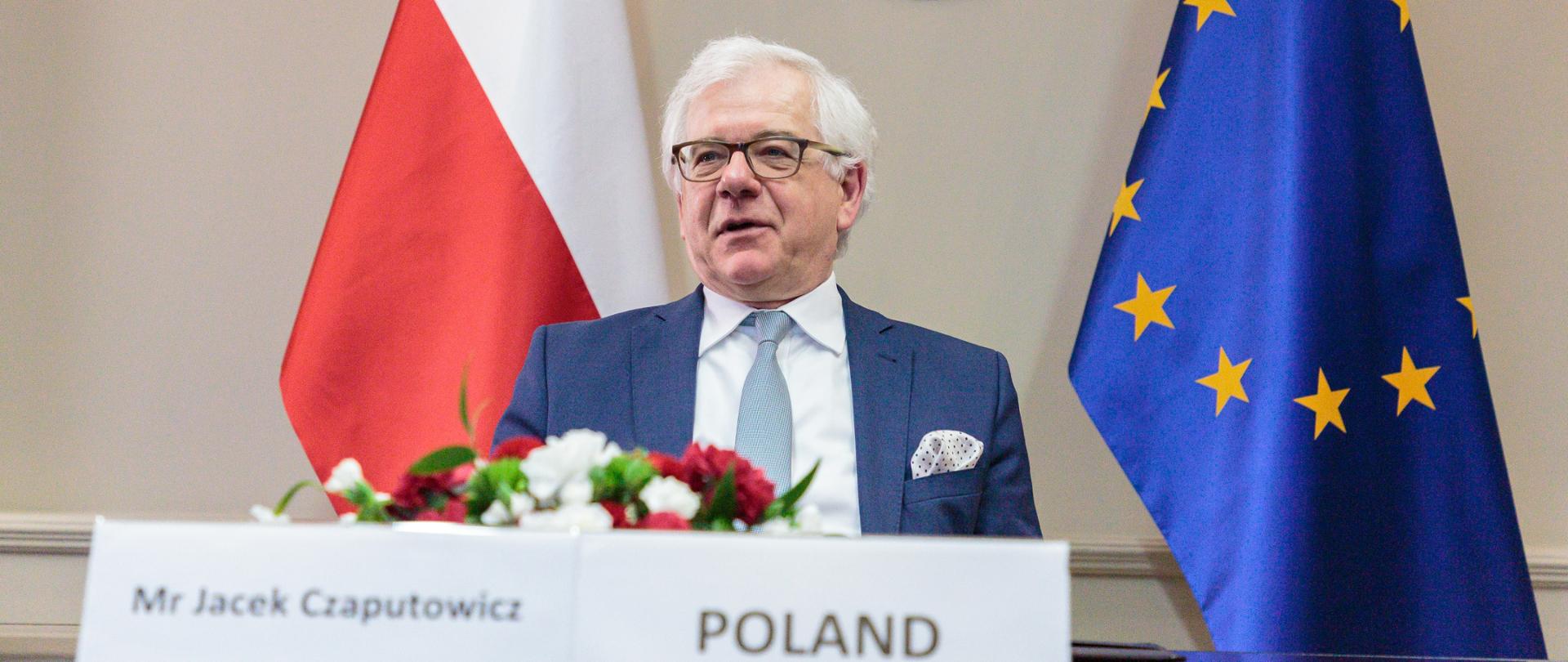 Wideokonferencja o technologii cyfrowej w kontekście pandemii COVID-19