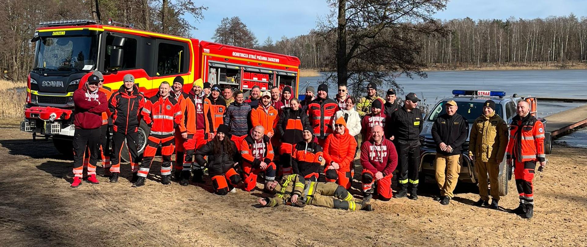 Ćwiczenia na zalodzonych akwenach