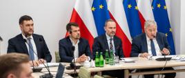 Spotkanie ministra Czesława Siekierskiego oraz ministra Krzysztofa Hetmana z wiceprzewodniczącym KE Valdisem Dombrovskisem (fot. MRiRW)