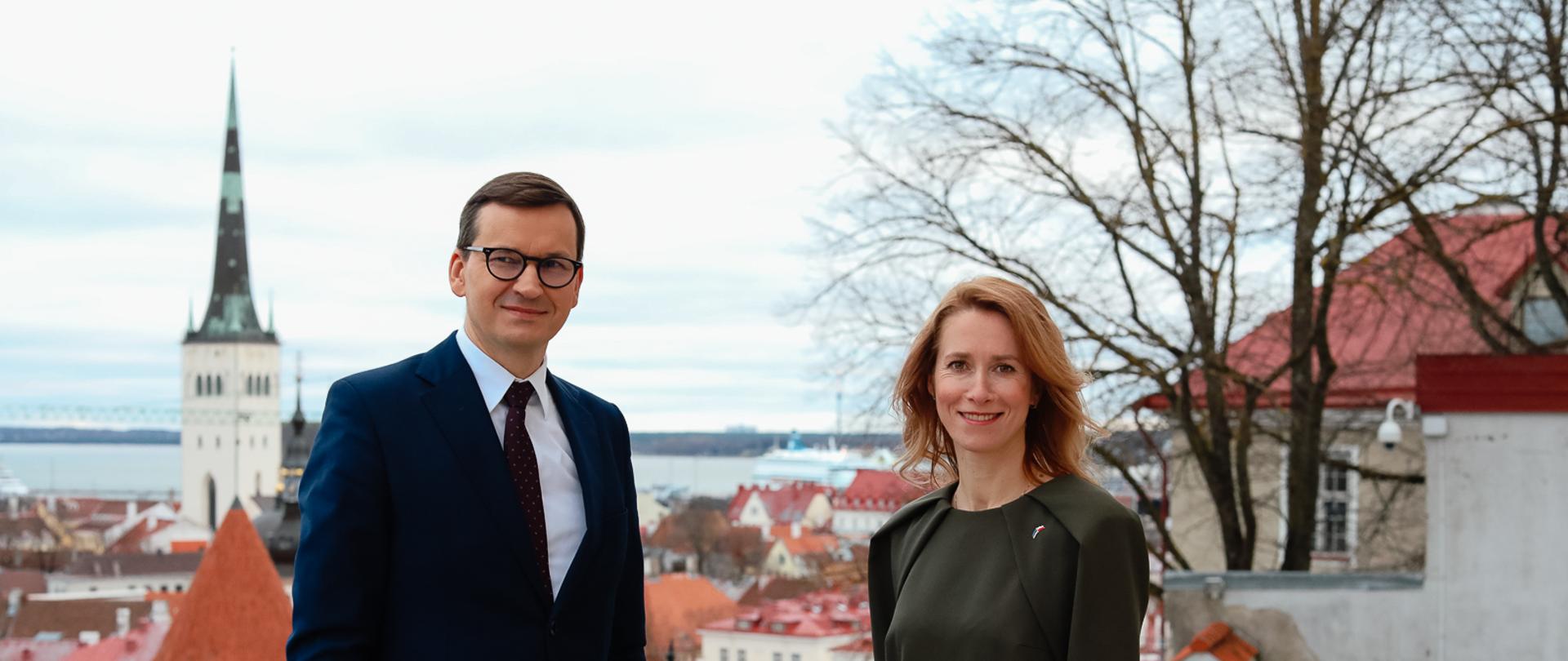 Mateusz Morawiecki i premier Estonii Kaja Kallas po wspólnym spotkaniu w Tallinie