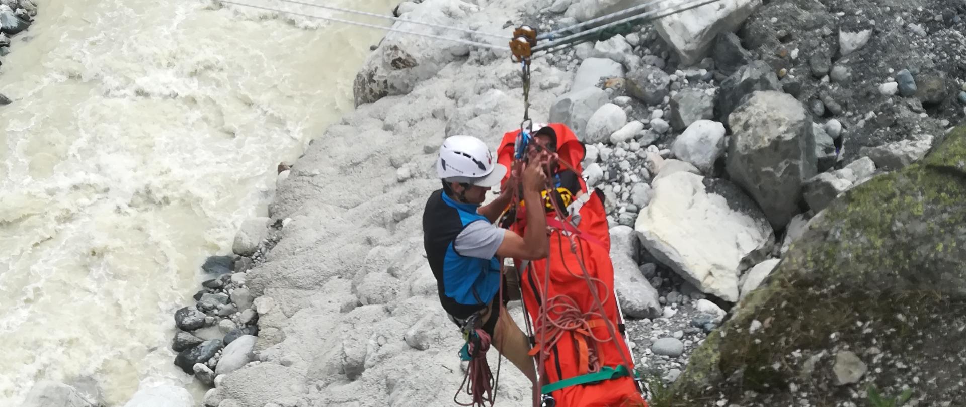 praktyczne szkolenia gruzińskich ratowników górskich fot. ICAD