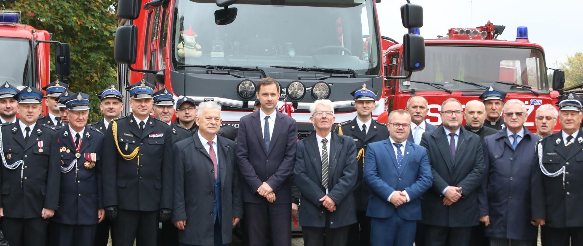 Uroczyste przekazanie samochodu Ratowniczo-gaśniczego marki VOLVO dla OSP Koczała