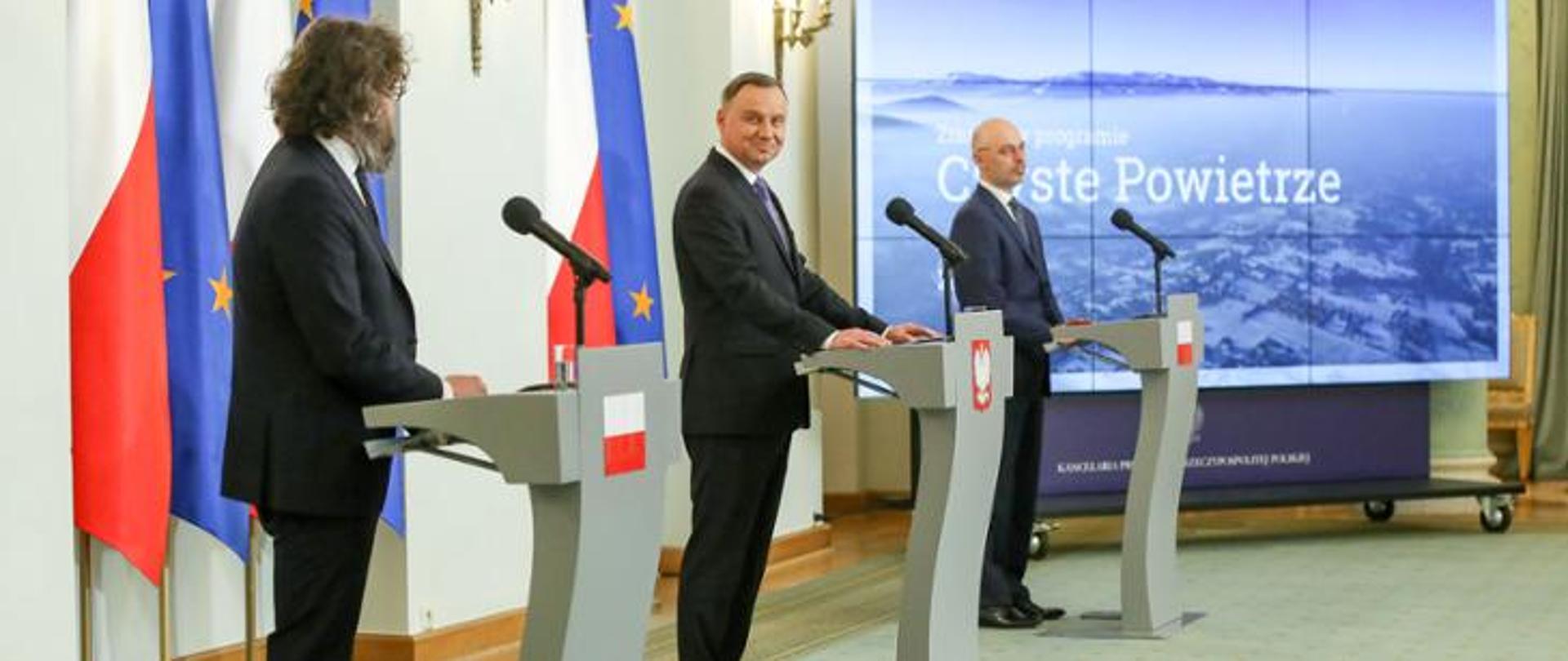 Konferencja prasowa z udziałem prezydenta RP Andrzeja Dudy, ministra klimatu Michała Kurtyki i prezesa NFOŚiGW Piotra Woźnego. Fot. Grzegorz Jakubowski / KPRP