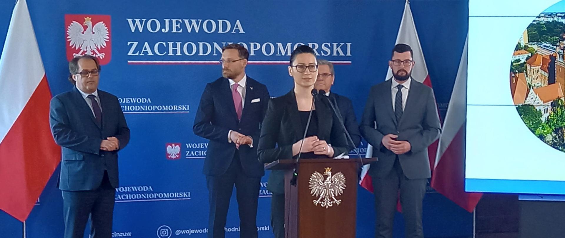 Wiceminister klimatu i środowiska Małgorzata Golińska podczas konferencji