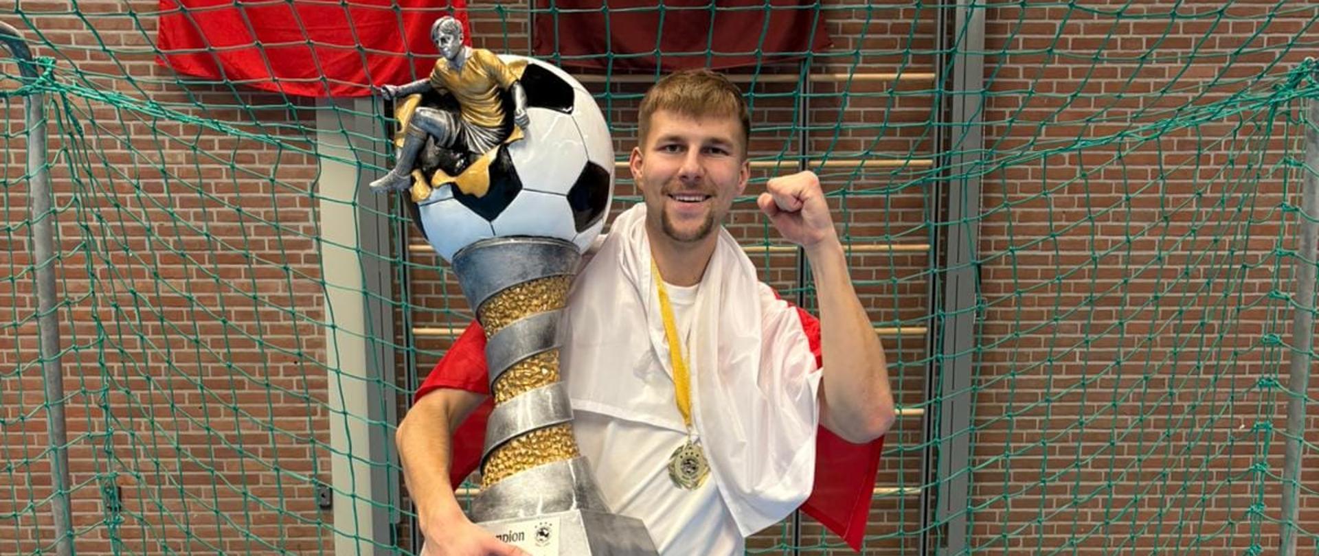 Nasz strażak wśród mistrzów świata – reprezentacja PSP triumfuje na arenie międzynarodowej.