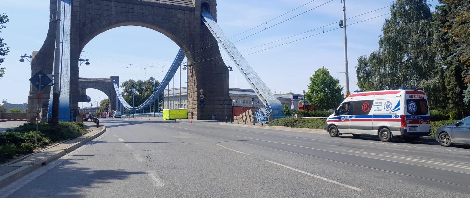 Interwencja strażaków na moście Grunwaldzkim