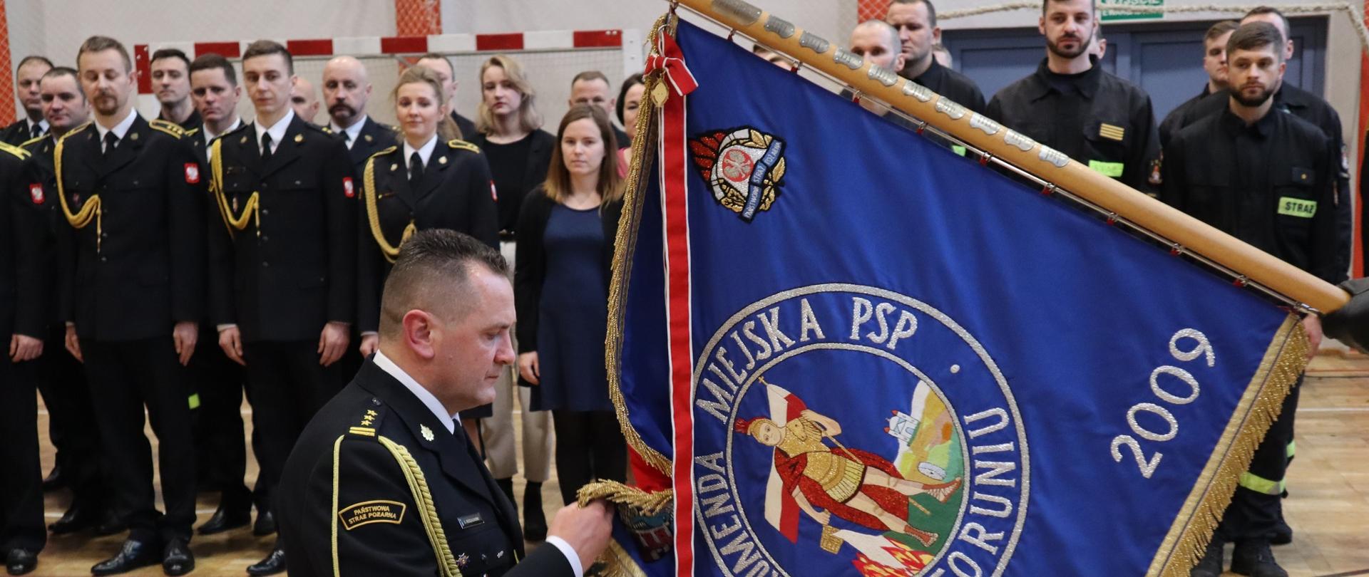 Pożegnanie ze sztandarem