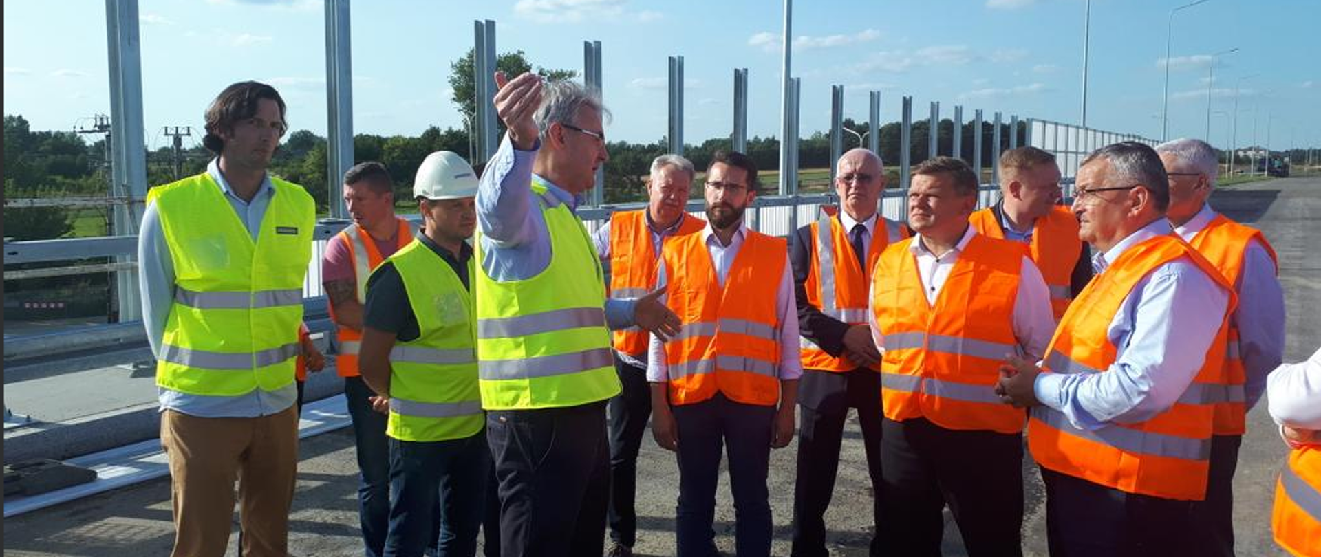 Minister Adamczyk wizytuje budowę S7 zachodniej obwodnicy Radomia