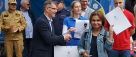Nagrodę odbiera Sportowa Szkoła Podstawowa nr 75 z Gdańska