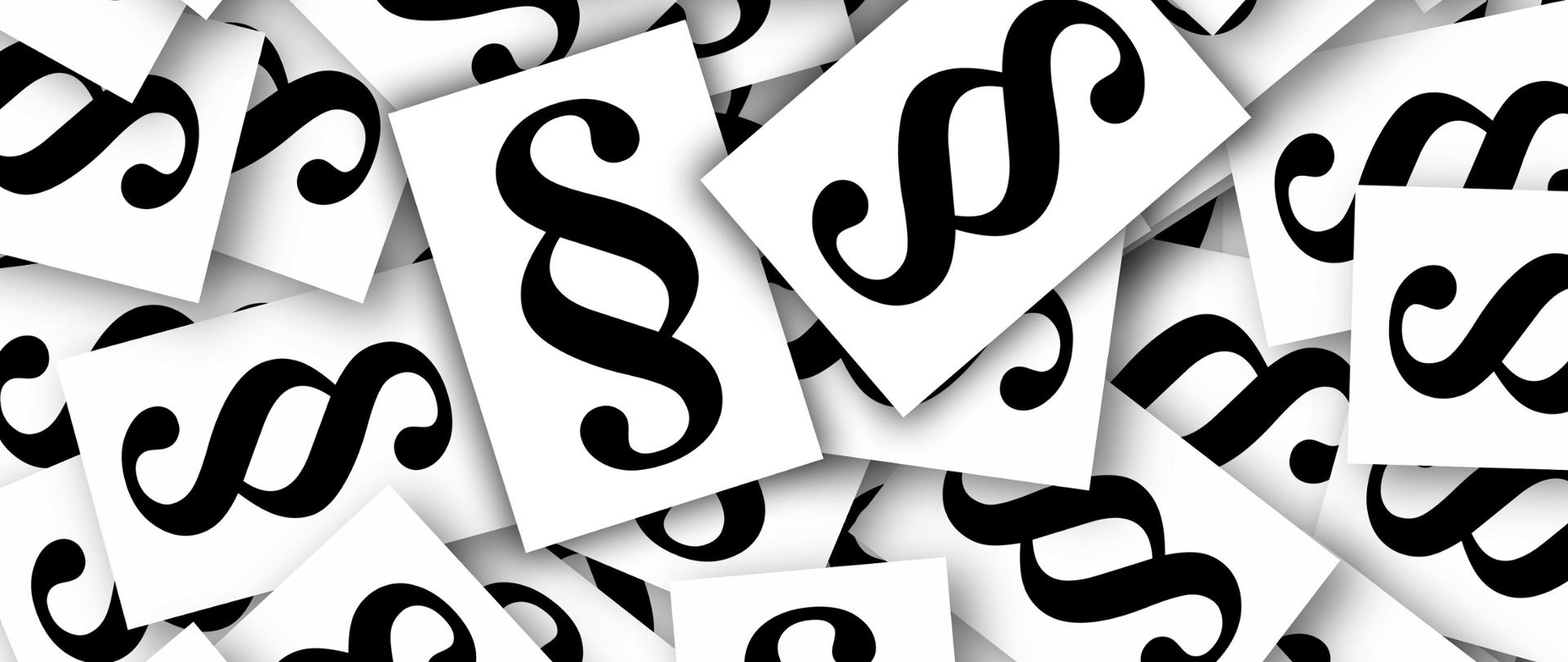 znaki paragrafy, źródło pixabay