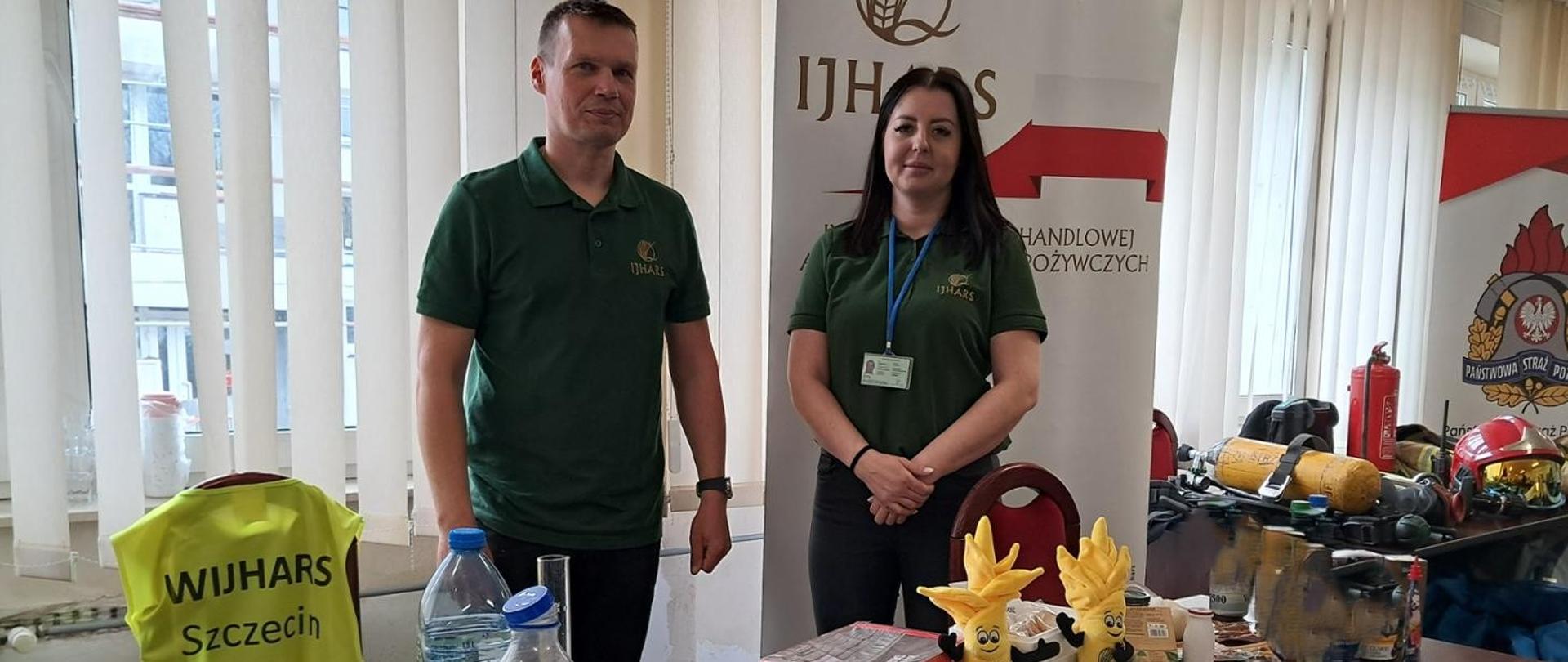 stoisko WIJHARS, Inspektorzy