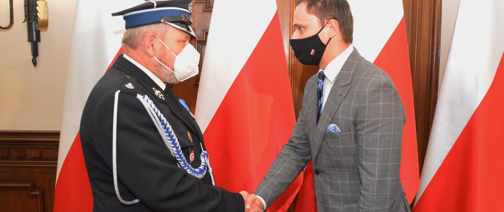 Uroczystość wręczenia odznaczeń państwowych w Łódzkim Urzędzie Wojewódzkim