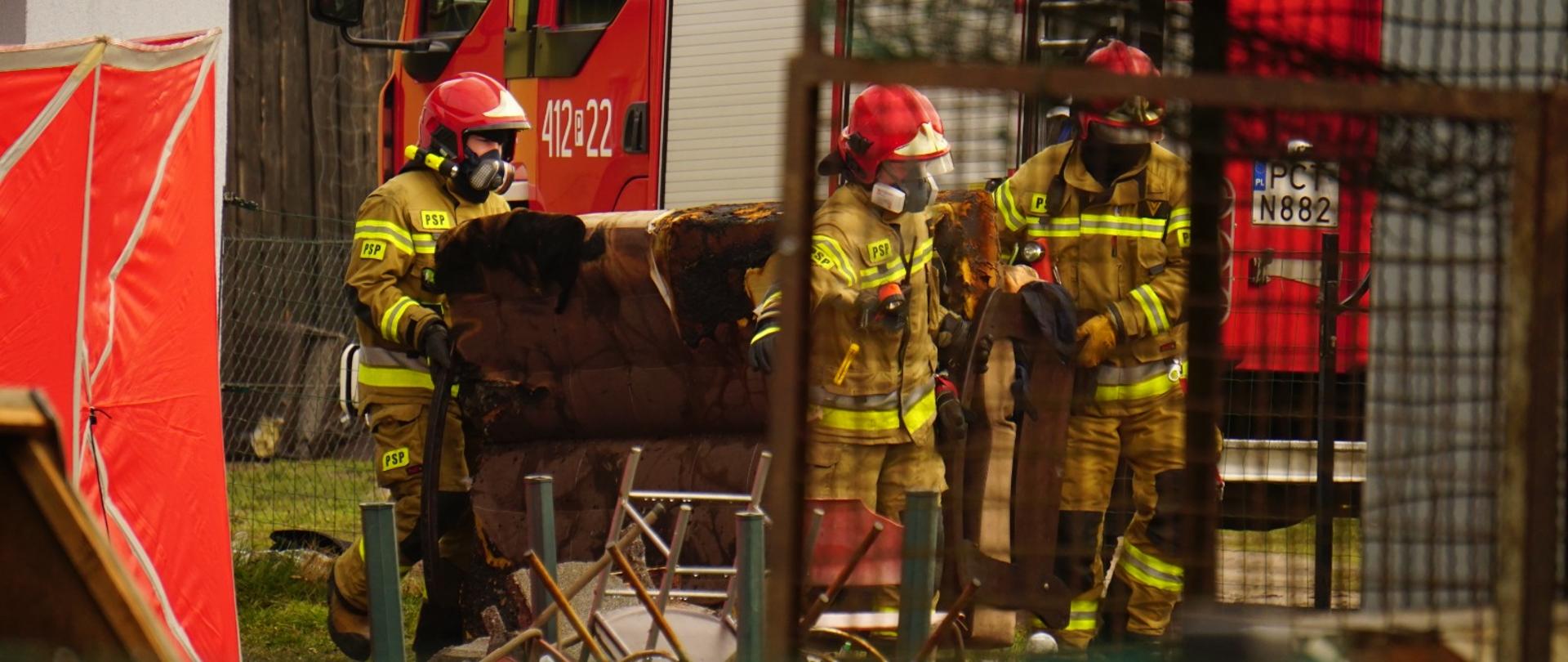 POŻAR BUDYNKU MIESZKALNEGO W RUNOWIE.