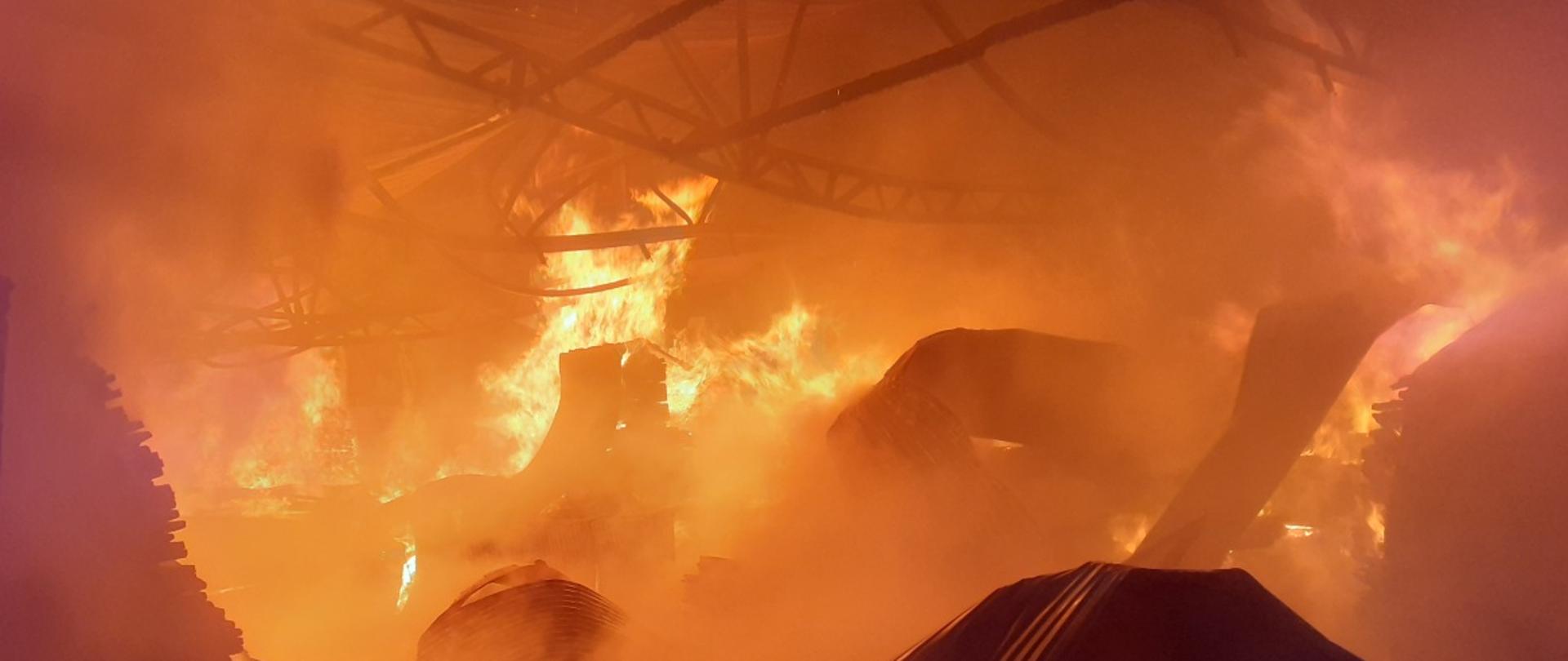 pożar tartaku w Czerwonem