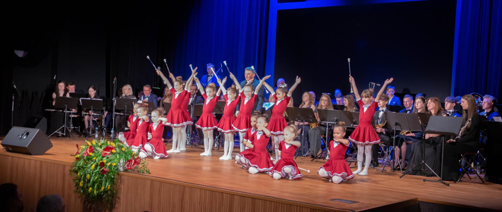 25-lecie Miejskiej Młodzieżowej Orkiestry Dętej MOK w Zambrowie