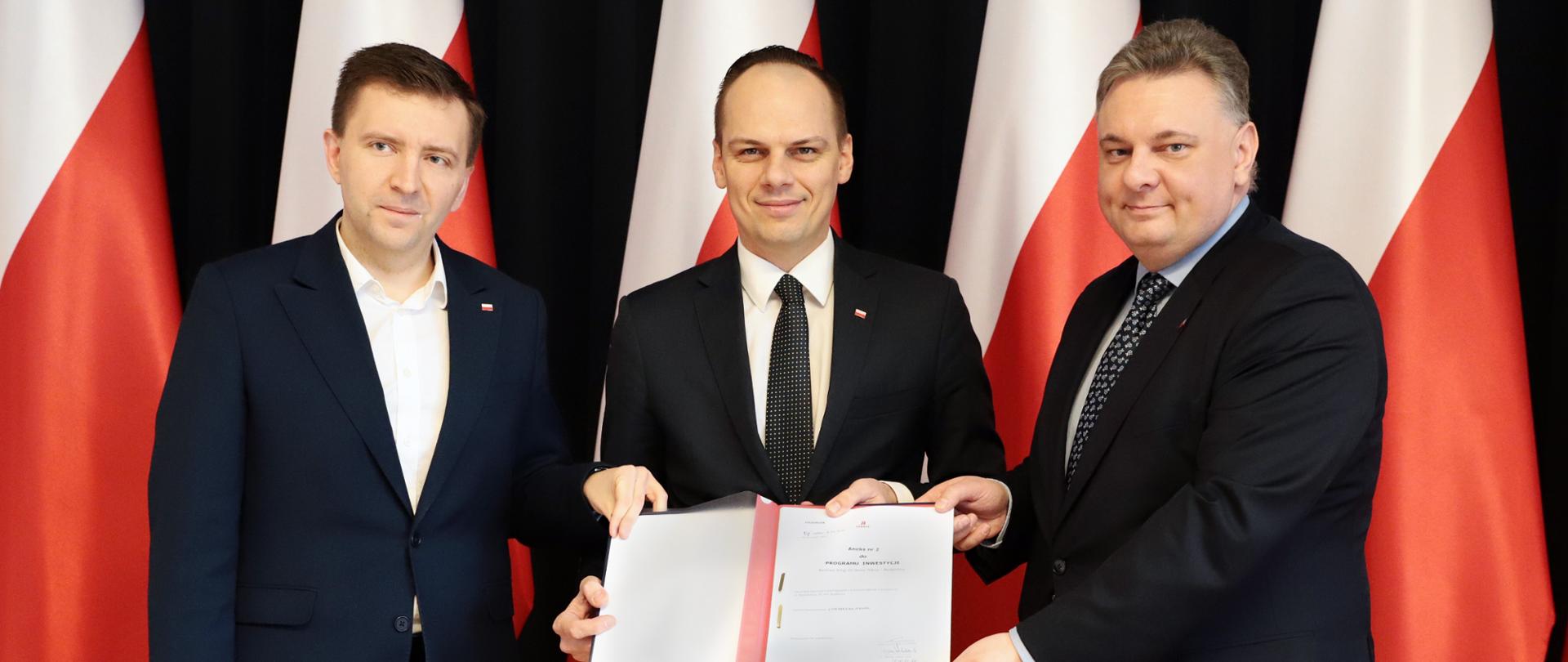 Wiceminister infrastruktury Rafał Weber podpisał 6 marca 2020 r. dwa aneksy do programów inwestycyjnych dla odcinków drogi ekspresowej S5 Nowe Marzy – Świecie Południe (Dworzysko) oraz Świecie Południe – Bydgoszcz Północ (Aleksandrowo)