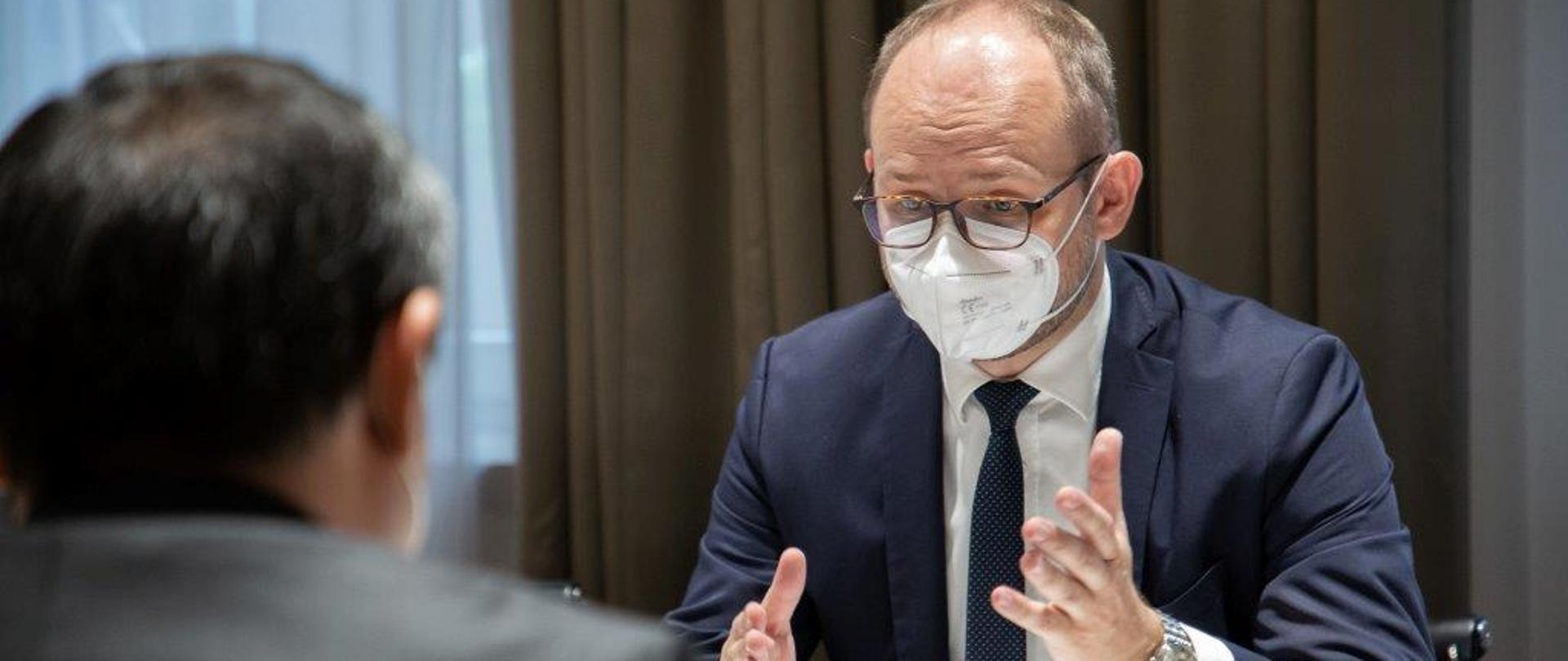 Spotkanie wiceszefów dyplomacji Polski i Tadżykistanu