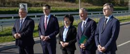 W oddaniu do ruchu nowej drogi wzięli udział m.in. marszałek sejmu Elżbieta Witek, premier Mateusz Morawiecki i minister infrastruktury Andrzej Adamczyk