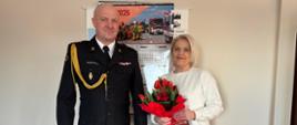 Na zdjęciu Zastępca Komendanta Powiatowego PSP w Rypinie kpt. Marcin Czarnecki i Pani Joanna Marchlewska