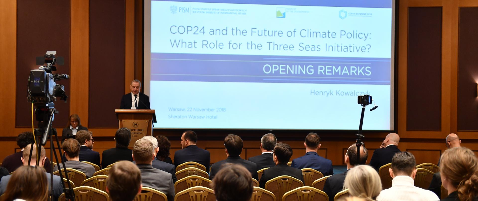 Minister środowiska Henryk Kowalczyk