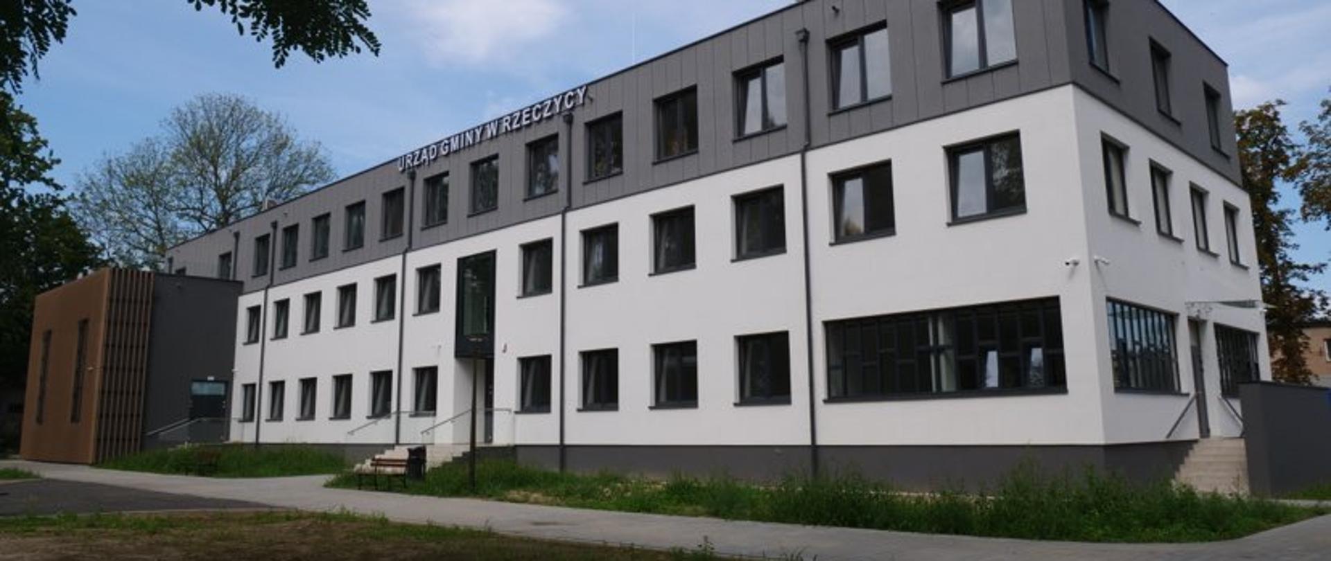 Nowy budynek administracji publicznej w Rzeczycy